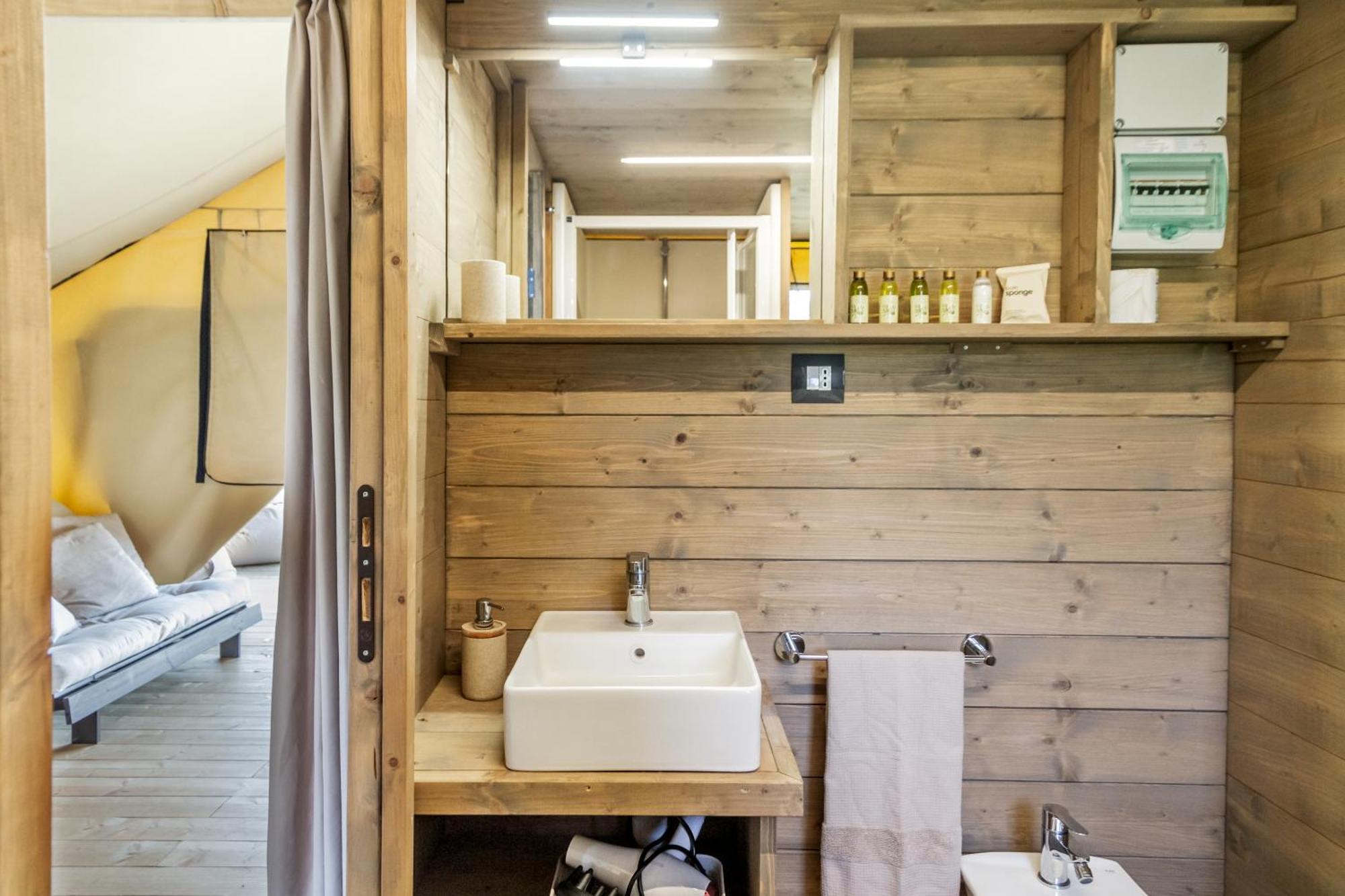 Отель Glamping Grancia Гроссето Экстерьер фото